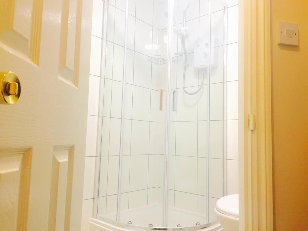 Southend Inn Hotel - Close To Beach, Train Station & Southend Airport ภายนอก รูปภาพ