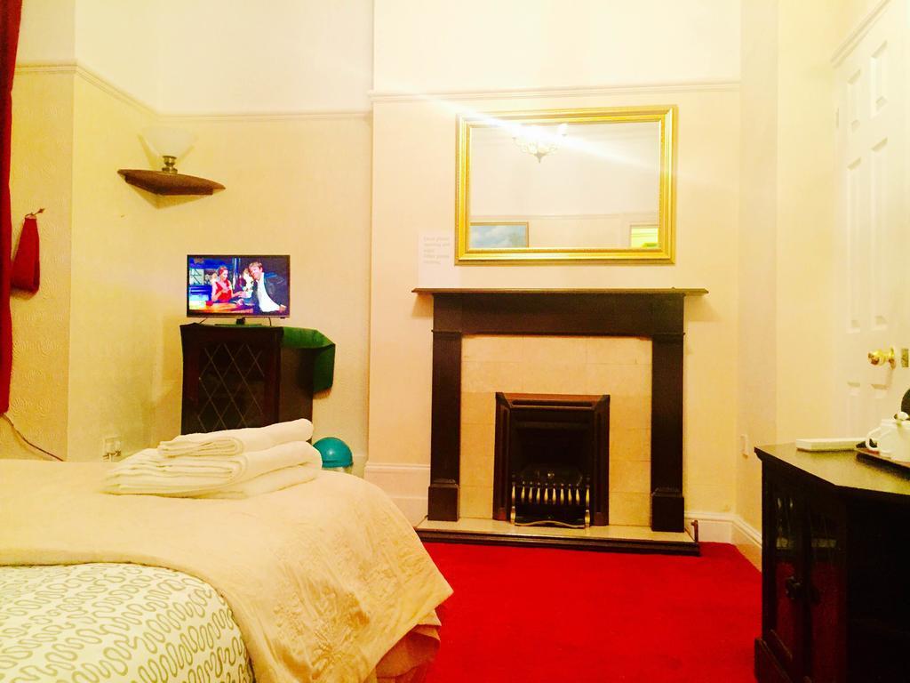 Southend Inn Hotel - Close To Beach, Train Station & Southend Airport ห้อง รูปภาพ